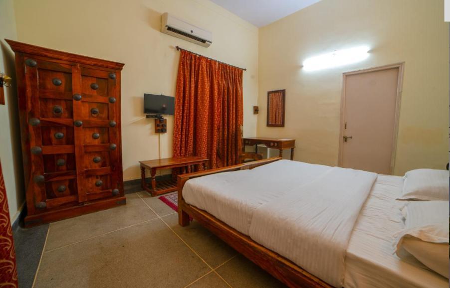 Sisodia Hotel & Resorts Джодхпур Экстерьер фото