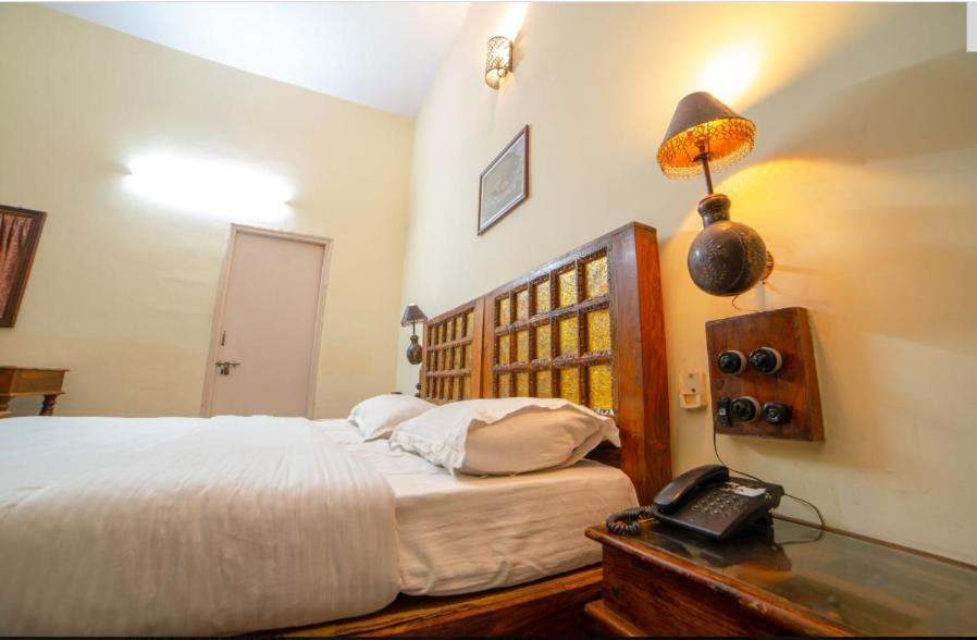 Sisodia Hotel & Resorts Джодхпур Экстерьер фото
